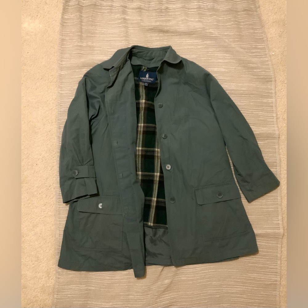 London Fog Limited edition, plaided trench coat